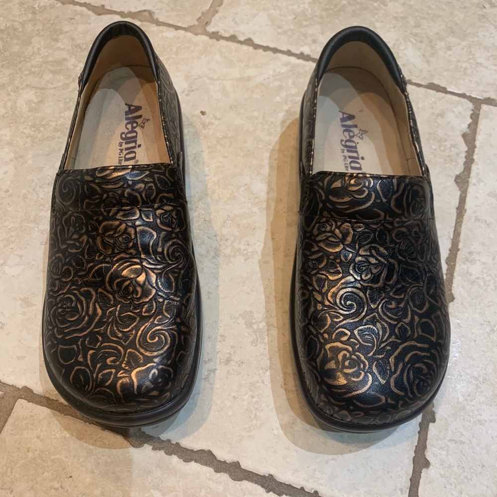 Alegria Keli Bronze Bouquet Shoes